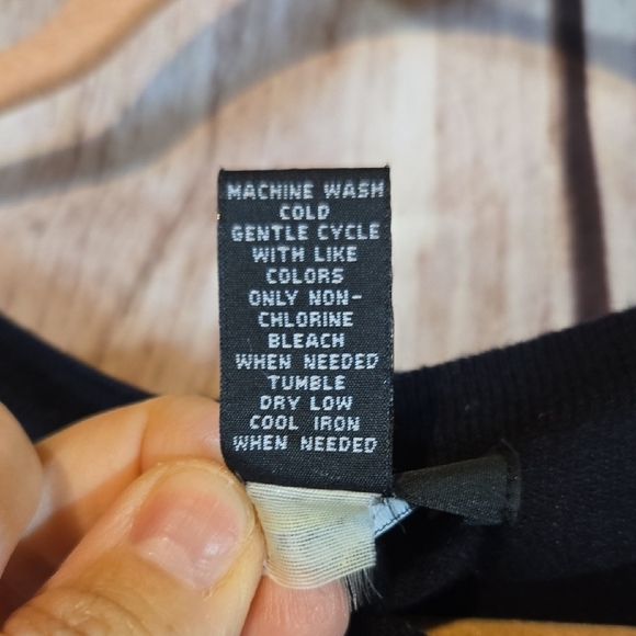 Alfani Black Silver Studded Women's Blouse With Notched Sleeves Size Large - Picture 4 of 7